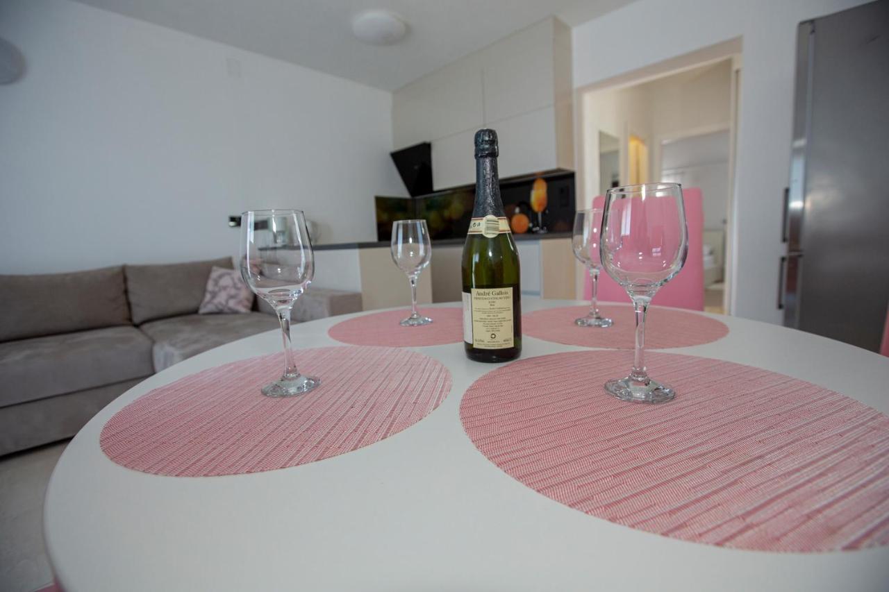 Mayana Apartment Cesarica Bagian luar foto