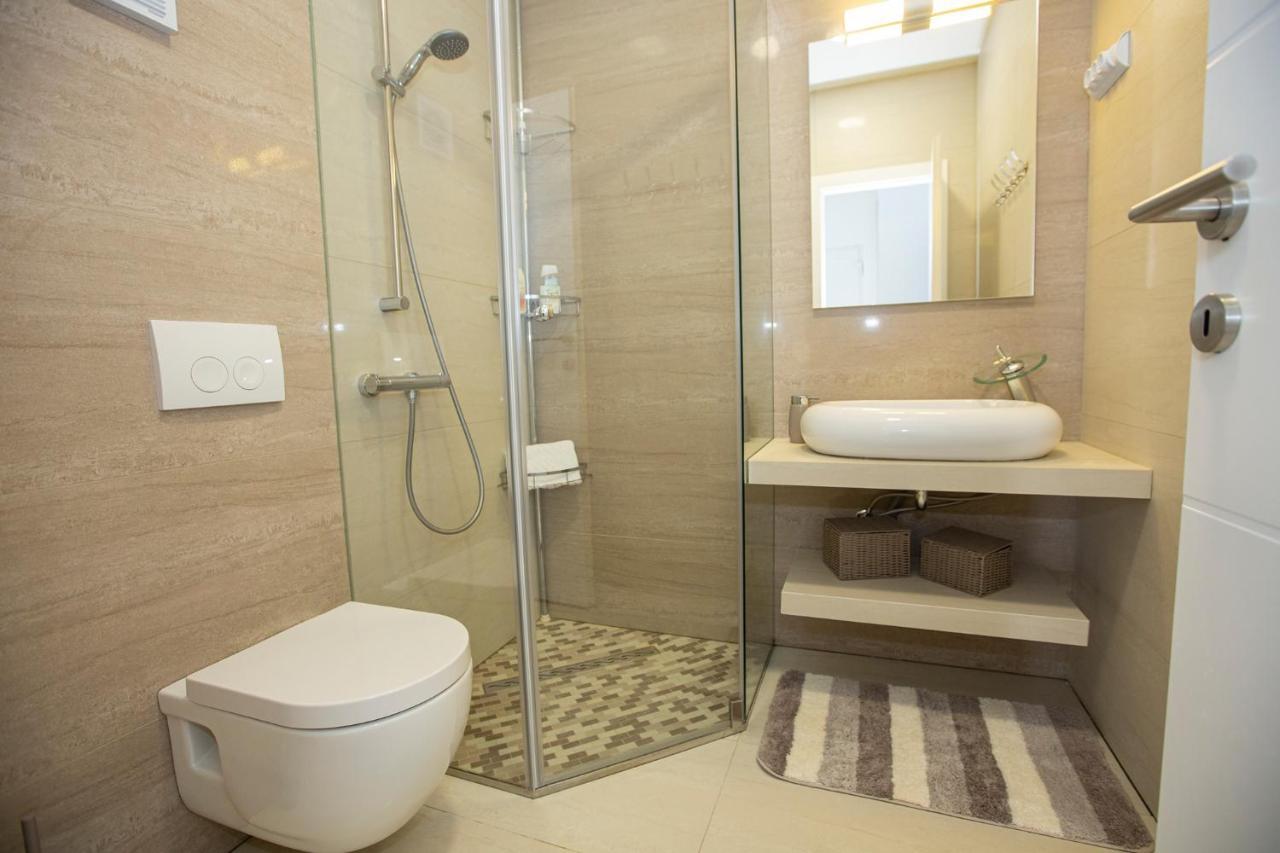 Mayana Apartment Cesarica Bagian luar foto