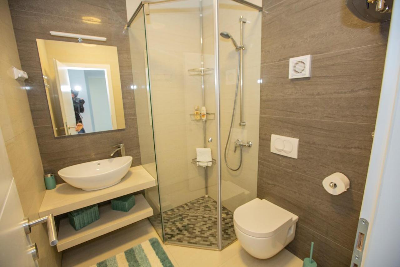 Mayana Apartment Cesarica Bagian luar foto